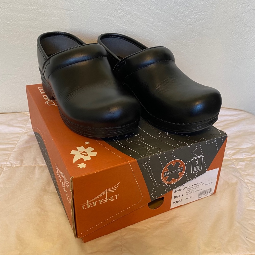 Dansko Pro XP Pull Up Clog